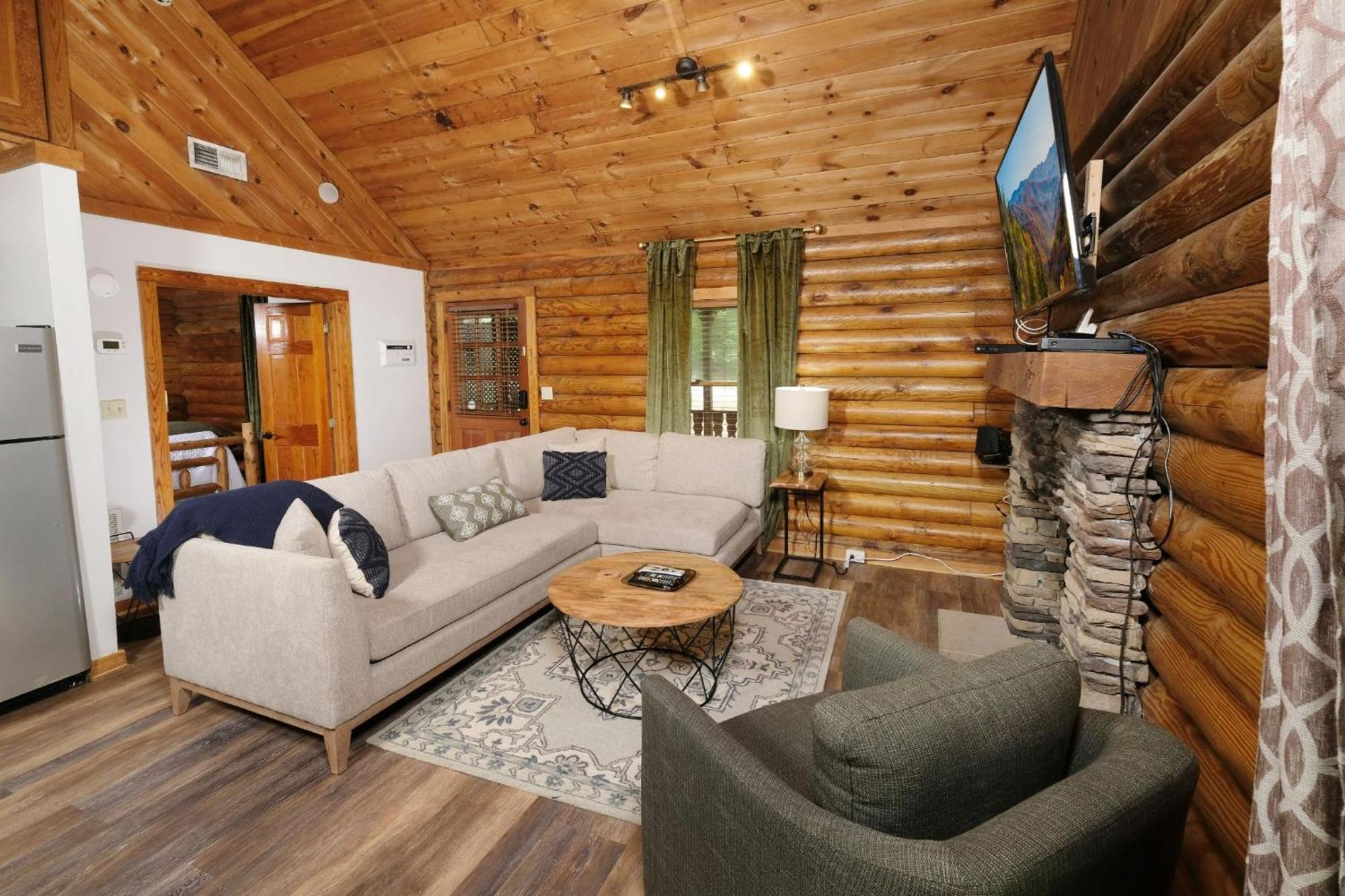 Grove Creek Cabin 개틀린버그 외부 사진