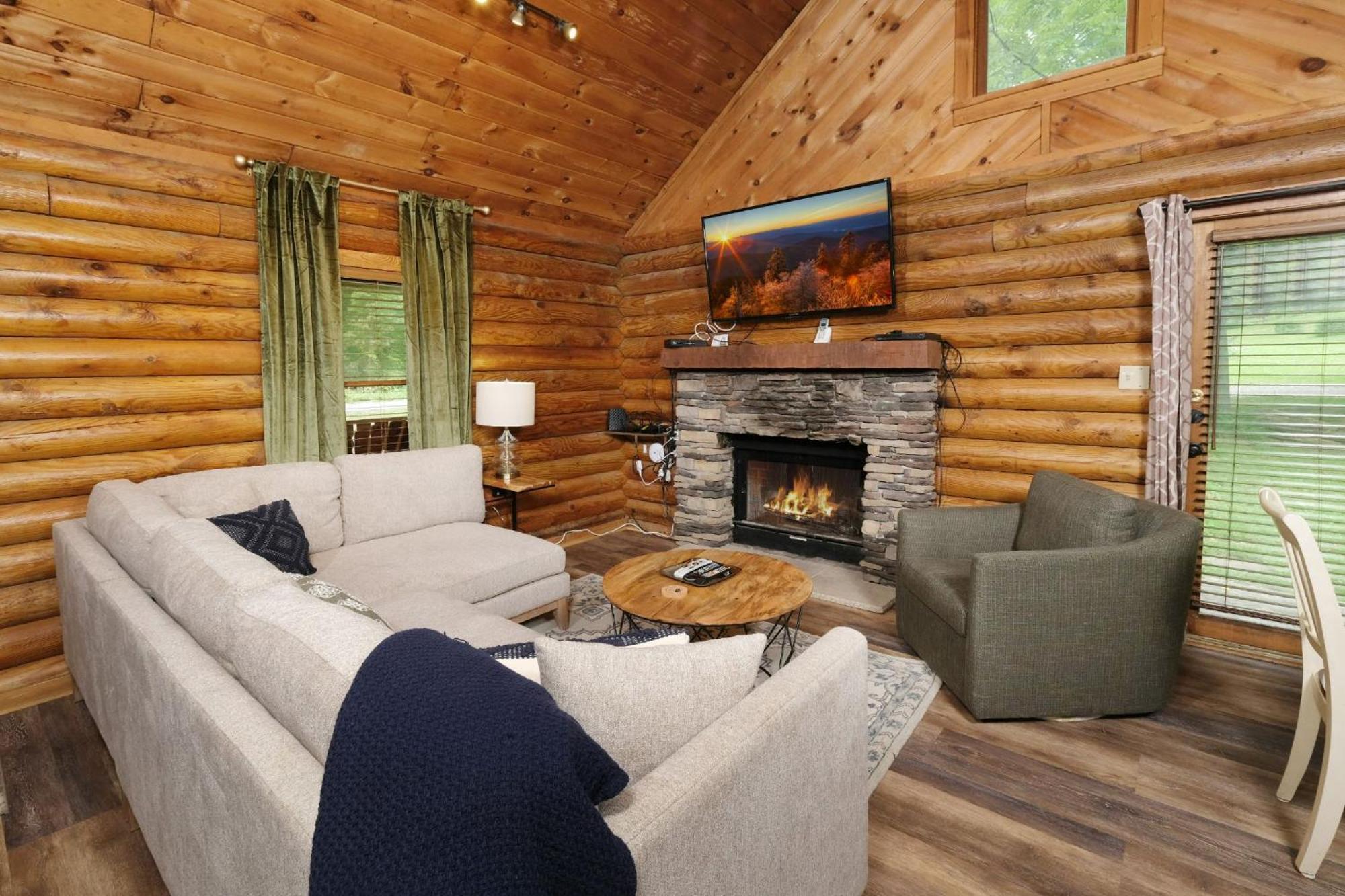 Grove Creek Cabin 개틀린버그 외부 사진